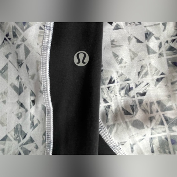 Lululemon Speed Tight II *Full-On Luxtreme - Picture 3 of 8